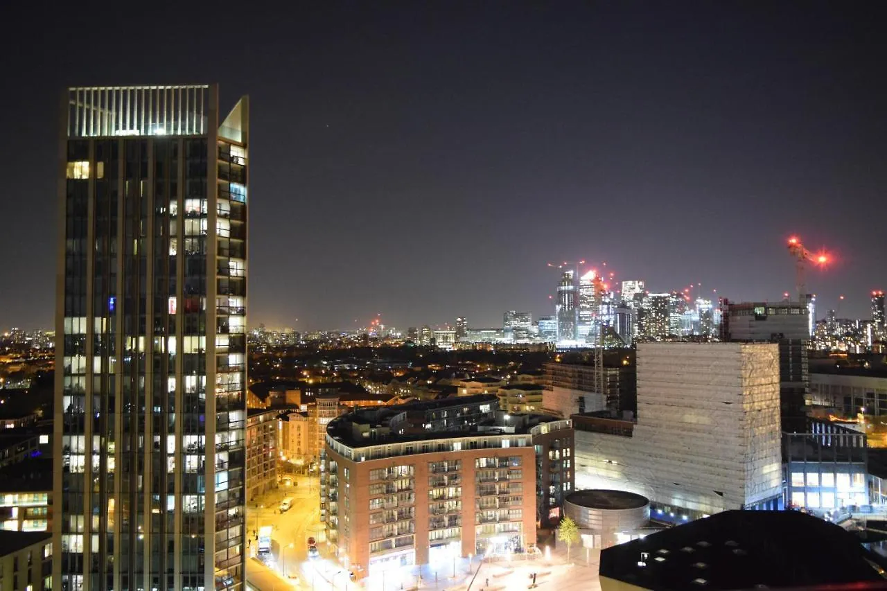 Central Room With Stunning Views London