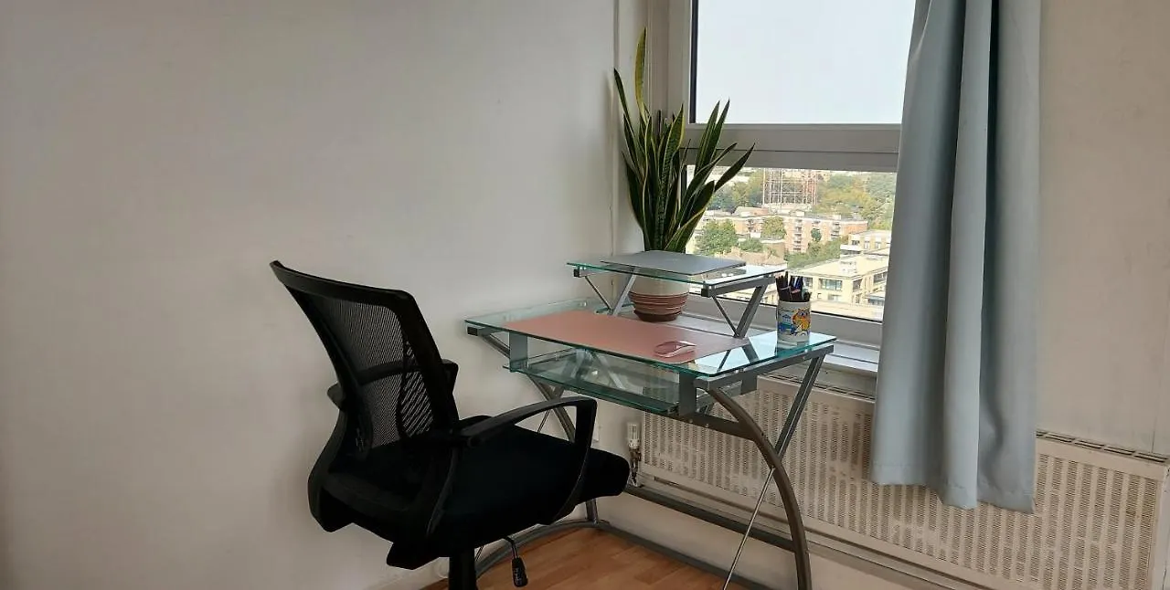Central Room With Stunning Views London