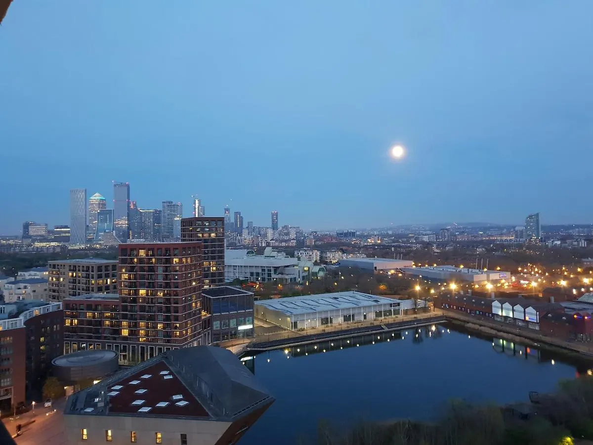 Homestay Central Room With Stunning Views London United Kingdom