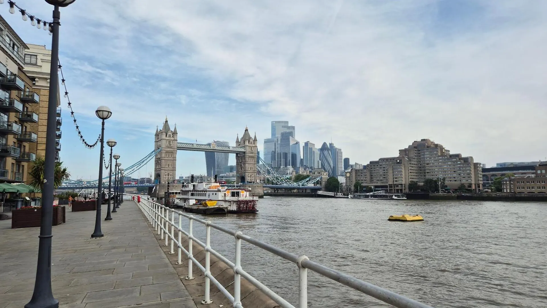Central Room With Stunning Views London Homestay