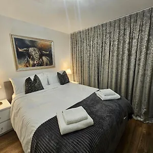 Excel Centre, O2 Arena , City Airport Apartment